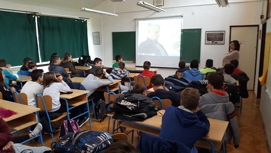 Slika PU_SD/živim živt bez nasilja klis web.jpg